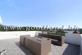 SAI KUNG Mid-Level Detached House For Sale | Gym, Entertainment Room & Lawn Garden
