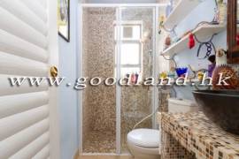 SAI KUNG Village House For Sale | Convenient Location, Nice Garden & Spacious Layout