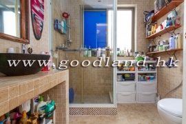 SAI KUNG Village House For Sale | Convenient Location, Nice Garden & Spacious Layout