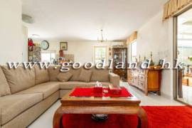 SAI KUNG Village House For Sale | Convenient Location, Nice Garden & Spacious Layout