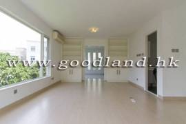 SAI KUNG Mid-Level Detached House For Sale | Huge Garden, Equipped Kitchen & 4 Bedrooms