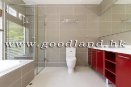 SAI KUNG Mid-Level Detached House For Sale | Huge Garden, Equipped Kitchen & 4 Bedrooms