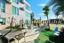 SAI KUNG Semi-Detached House For Sale | Private Gate, High Ceiling & Lovely Garden