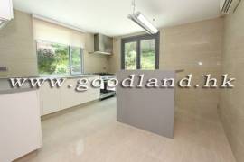 SAI KUNG Village House For Sale | Modern Renovation, Lovely Garden & 4 Bedrooms