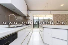 SAI KUNG Village House For Sale | Landscaped Garden, Private Gate Parking & 3 En-Suites