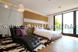 SAI KUNG Village House For Sale | Landscaped Garden, Private Gate Parking & 3 En-Suites