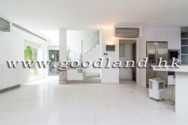 SAI KUNG Village House For Sale | Landscaped Garden, Private Gate Parking & 3 En-Suites