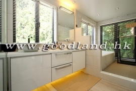 SAI KUNG Village House For Sale | Landscaped Garden, Private Gate Parking & 3 En-Suites