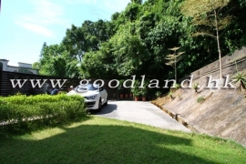 SAI KUNG Village House For Sale | Landscaped Garden, Private Gate Parking & 3 En-Suites