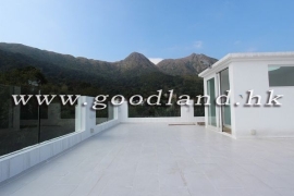 SAI KUNG Village House For Sale | Newly Renovated, Mountain View & Private Gate Parking