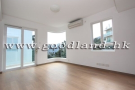SAI KUNG Village House For Sale | Newly Renovated, Mountain View & Private Gate Parking