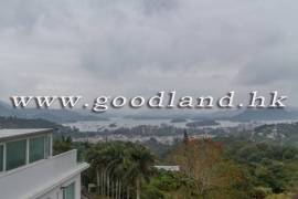 SAI KUNG Mid Level Village House For Sale | 5 Bedrooms, Spacious Layout & Parking Nearby