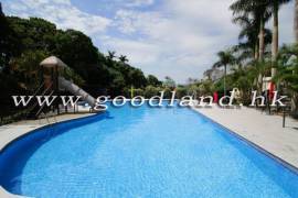 SAI KUNG Village House For Sale | Resort Style Complex, Communal Pool & Garden