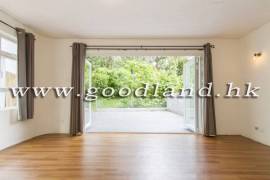 SAI KUNG Village House For Sale | Resort Style Complex, Communal Pool & Garden