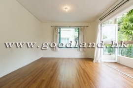 SAI KUNG Village House For Sale | Resort Style Complex, Communal Pool & Garden