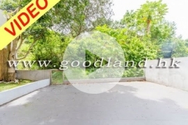 SAI KUNG Village House For Sale | Resort Style Complex, Communal Pool & Garden
