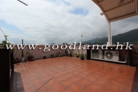 SAI KUNG Village House For Sale | Rooftop Garden, Communal Pool & 3 Bedrooms