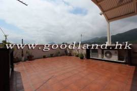 SAI KUNG Village House For Sale | Rooftop Garden, Communal Pool & 3 Bedrooms