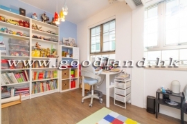 SAI KUNG Lower Duplex Village House For Sale | Garden, Open Plan Layout & 3 Bedrooms