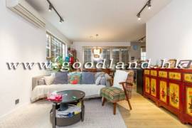 SAI KUNG Lower Duplex Village House For Sale | Garden, Open Plan Layout & 3 Bedrooms