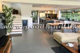 SAI KUNG Village House For Sale | End Unit, Private Gate Terrace & Sea View