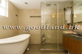 SAI KUNG Village House For Sale | Gated Community, Communal Pool & Green View