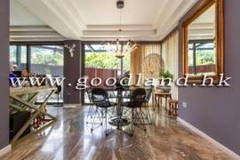 SAI KUNG Detached Village House For Sale | Large Garden, Private Gate Parking & 3 En-Suites