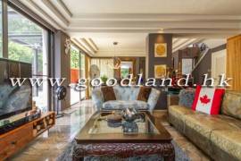 SAI KUNG Detached Village House For Sale | Large Garden, Private Gate Parking & 3 En-Suites