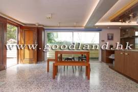SAI KUNG Detached Village House For Sale | Garden, Green View & Parking Nearby