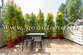 SAI KUNG Detached Village House For Sale | Garden, Green View & Parking Nearby