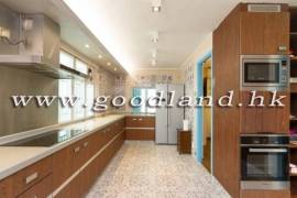 SAI KUNG Detached Village House For Sale | Garden, Green View & Parking Nearby