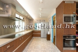 SAI KUNG Detached Village House For Sale | Garden, Green View & Parking Nearby