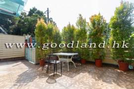 SAI KUNG Detached Village House For Sale | Garden, Green View & Parking Nearby