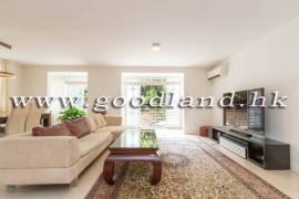 SAI KUNG Village House For Sale | Private Rooftop, Tasteful Renovation & 3 Bedrooms