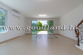 SAI KUNG Village House For Sale | Large Lawn Garden, Sea View & 3 En-Suites