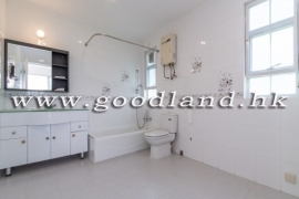SAI KUNG Village House For Sale | Large Lawn Garden, Sea View & 3 En-Suites