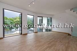SAI KUNG Village House For Sale | Greenery View, Parking Nearby & 4 Bedrooms