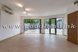 SAI KUNG Village House For Sale | Greenery View, Parking Nearby & 4 Bedrooms