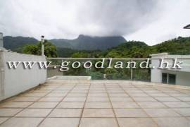 SAI KUNG Village House For Sale | Greenery View, Parking Nearby & 4 Bedrooms
