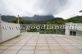 SAI KUNG Village House For Sale | Greenery View, Parking Nearby & 4 Bedrooms