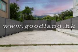 SAI KUNG Village House For Sale | Greenery View, Parking Nearby & 4 Bedrooms