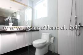 SAI KUNG Village House For Sale | Communal Pool, Lawn Garden & Mountain View
