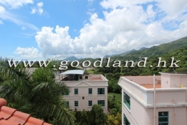 SAI KUNG Village House For Sale | Resort Style Living, Communal Pool & 5 Bedrooms