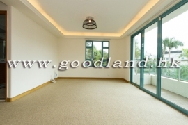 SAI KUNG Village House For Sale | Resort Style Living, Communal Pool & 5 Bedrooms