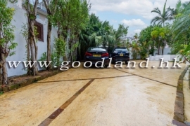 SAI KUNG Detached Village House For Sale and Rent | Close To Town, Huge Garden & Gate Parking