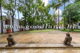 SAI KUNG Detached Village House For Sale and Rent | Close To Town, Huge Garden & Gate Parking