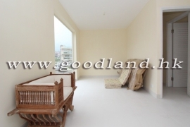 SAI KUNG Detached Village House For Sale and Rent | Close To Town, Huge Garden & Gate Parking