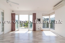 SAI KUNG Detached Village House For Sale | Deeded Garden, Gated Parking & Greenery View