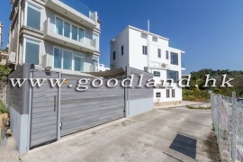SAI KUNG Detached Village House For Sale | Deeded Garden, Gated Parking & Greenery View