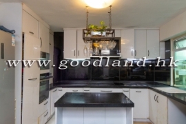 SAI KUNG Village House For Sale | Quiet Location, Greenery View & Parking